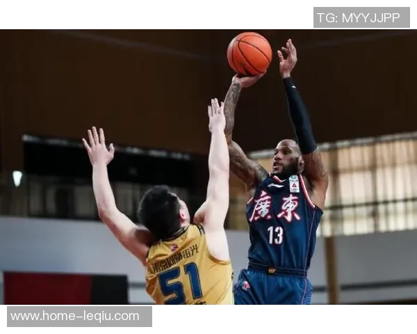 广东与同曦篮球队历史交锋记录分析及战绩回顾